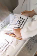 Load image into Gallery viewer, Premium Set - Pan Frame w/ Lid & Gel Pack - Denim Blue