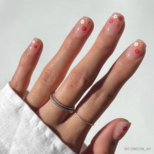 Load image into Gallery viewer, Pretty Bloom Press-On Nails | Short Squoval | Floral Spring
