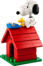 Load image into Gallery viewer, 21368 LEGO® Ideas Peanuts: Snoopy's Doghouse
