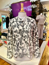 Load image into Gallery viewer, Olive Reversible Sweater
