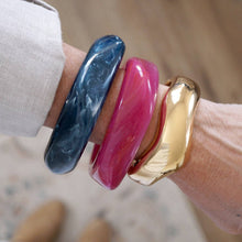 Load image into Gallery viewer, Statement Cuff Bracelet – Sculptural Oval Hinge - Golden Curren
