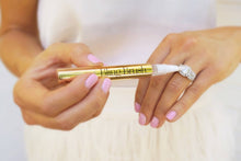 Load image into Gallery viewer, Bling Brush Jewelry Cleaner Pen
