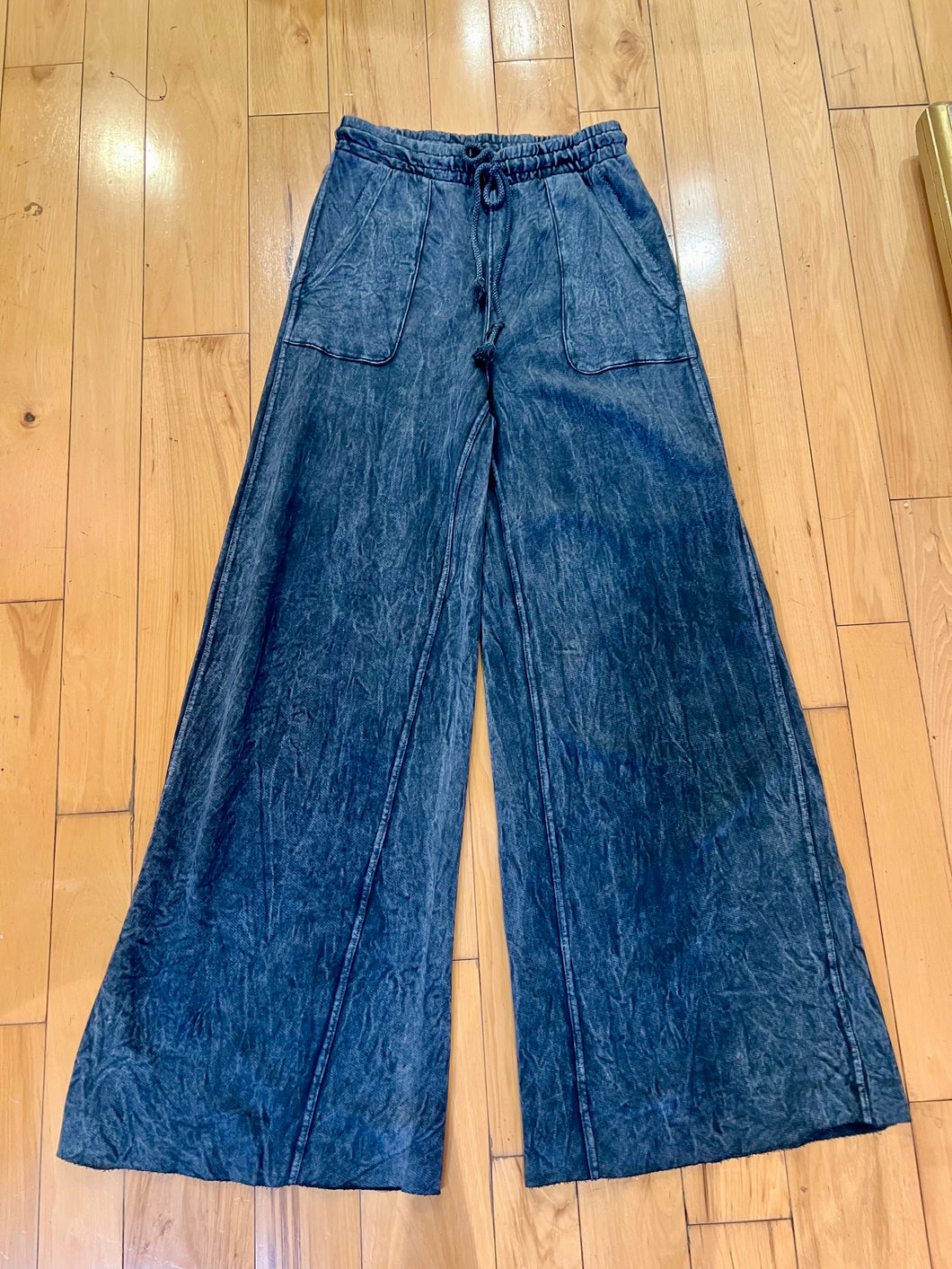 Navy Distressed Wide Leg Pant