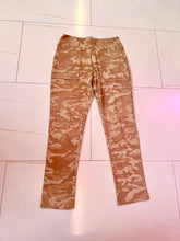 Load image into Gallery viewer, Camouflage Ultra Suede Set

