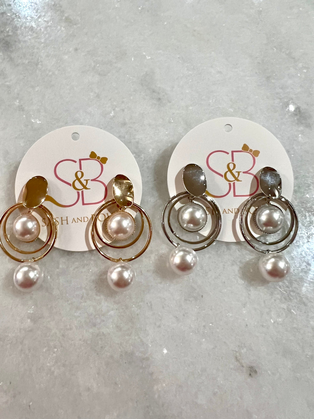 Double Pearl Earring