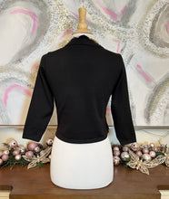 Load image into Gallery viewer, Scallop Knit Shrug
