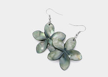 Load image into Gallery viewer, Mother of Pearl Flower Earrings
