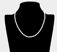 Load image into Gallery viewer, Single Strand Pearl Necklace
