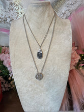 Load image into Gallery viewer, Teardrop Necklace
