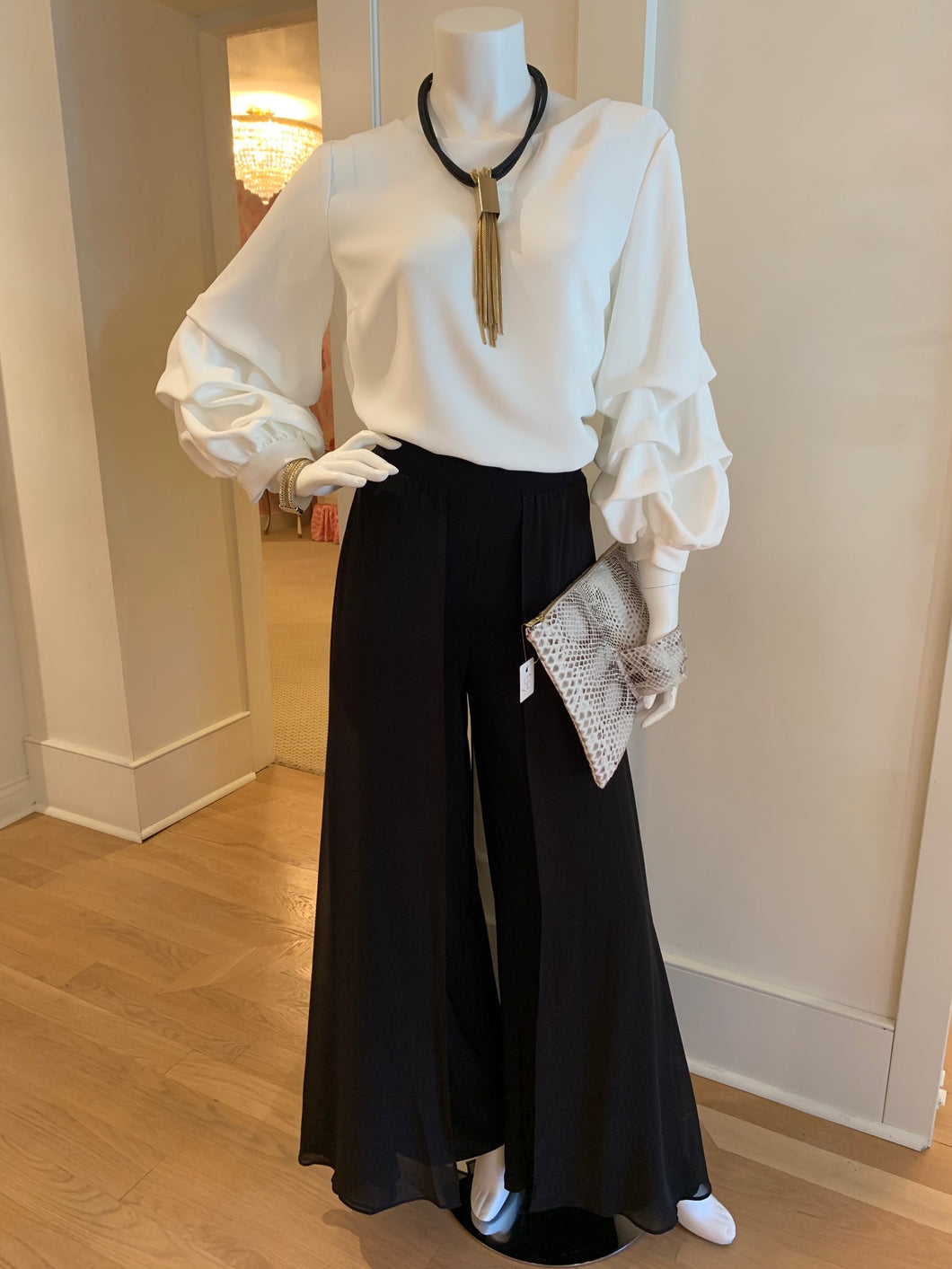 Black Pant w/Side Panel