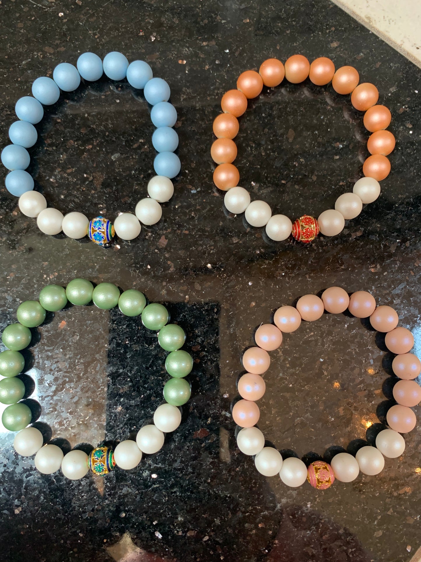 Pearlescent Beaded Stretch Bracelet
