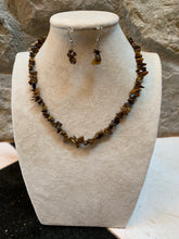 Load image into Gallery viewer, Beaded Necklace Set
