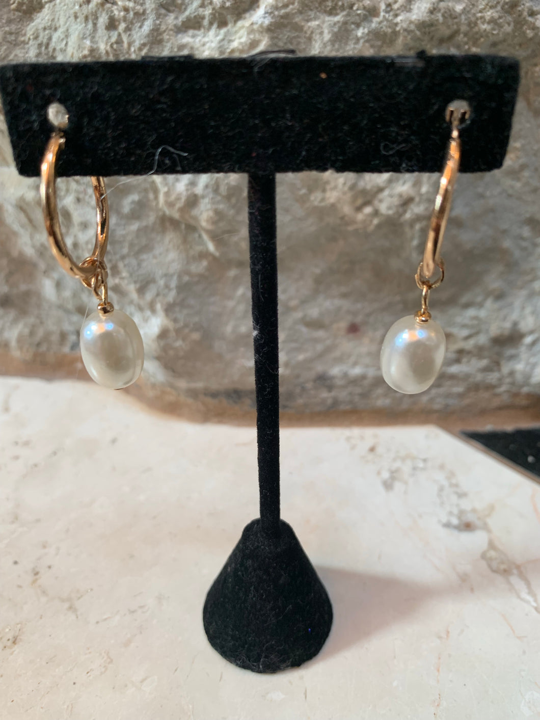 Pearl & Gold Drop Earring