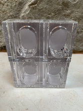 Load image into Gallery viewer, Acrylic Napkin Flower Holder
