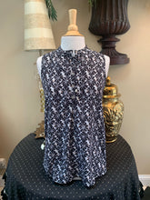 Load image into Gallery viewer, Floral Drawstring Top
